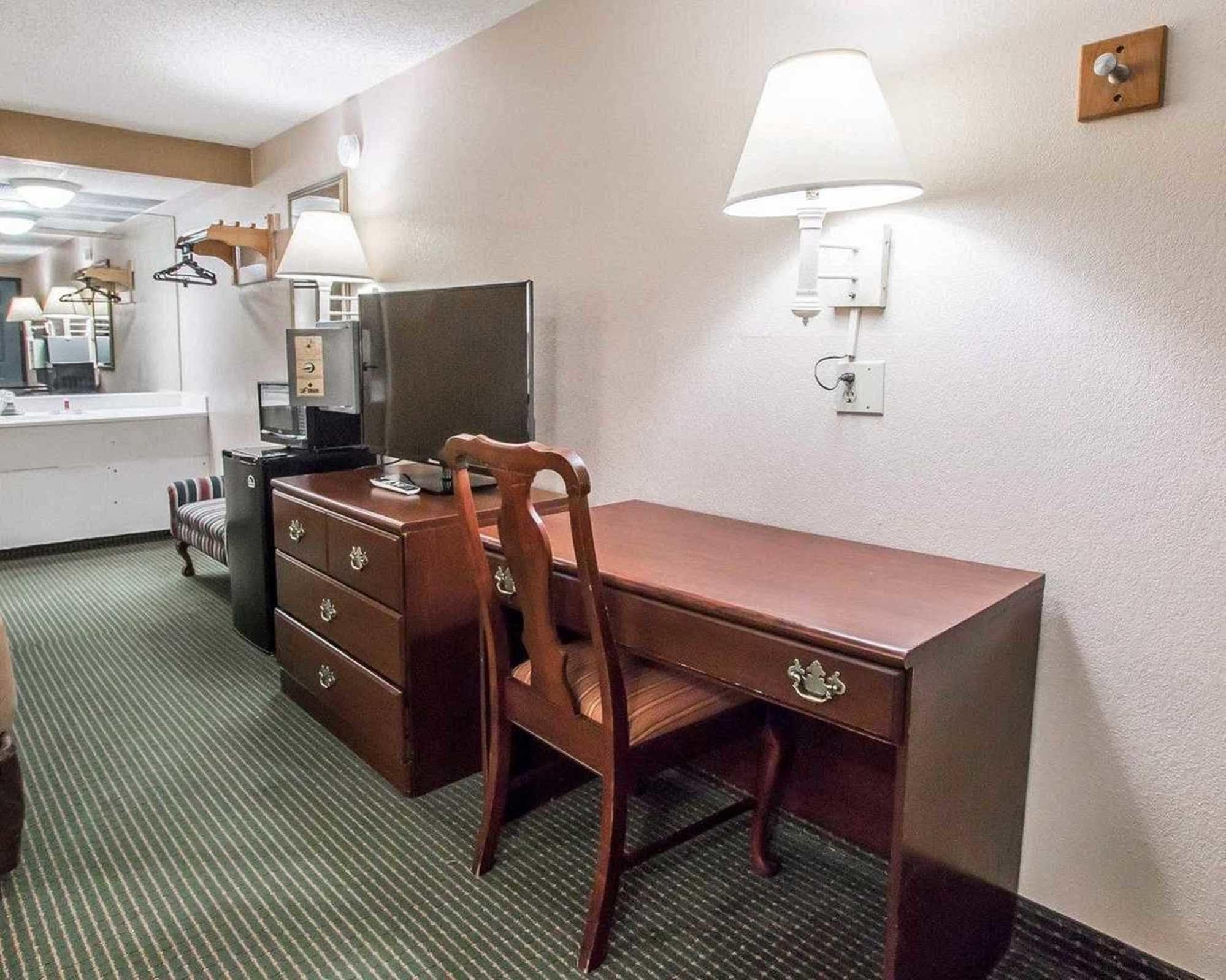 Econo Lodge Pooler - Savannah I-95 Dış mekan fotoğraf